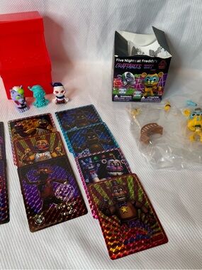 Five Nights at Freddy’s Holographic stickers, 3 mini figures, & Freddy craftable